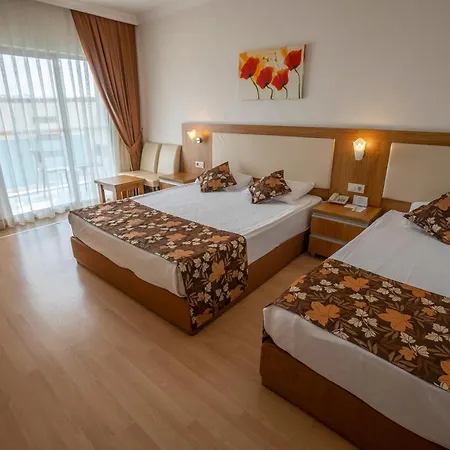 Cenger Rezort 5*