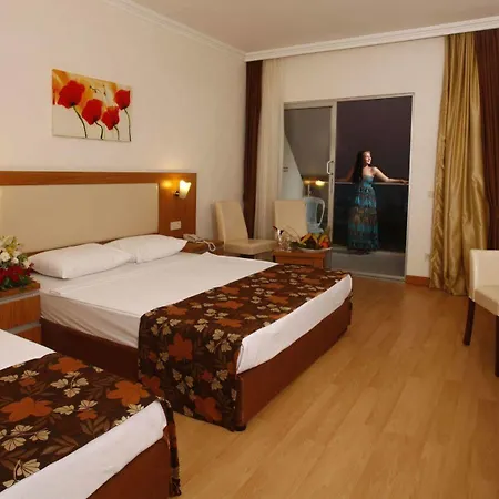 Cenger Rezort 5*